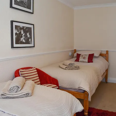 Annie'S Place-3