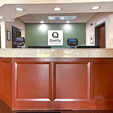 Quality Inn & Suites Green Bay - Ashwaubenon-3