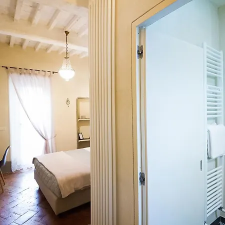 Il Piccolo Cavour Charming House B&B-3