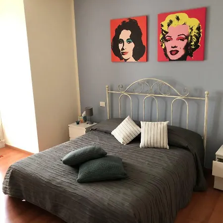 IRIDES ROOMS a un passo dai Parchi Divertimento-2