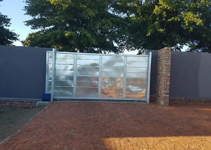 Mzet Guest House Ermelo