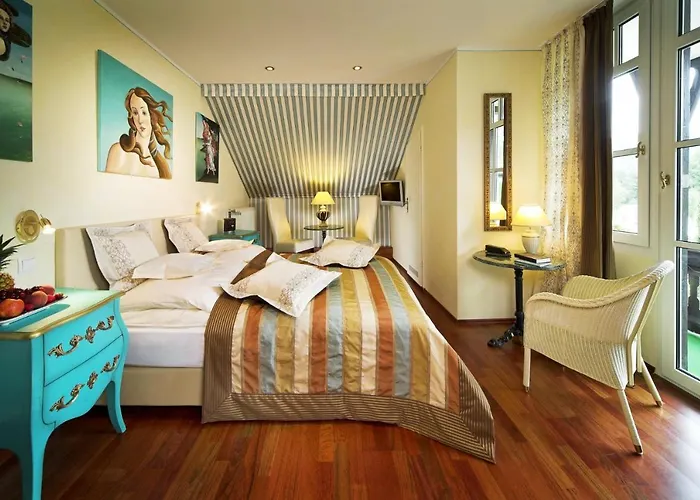 PARK VILLA zentral am Mittelrhein Zimmer&Apartments Self check in Aparthotel Boppard