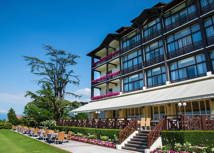 3 meilleurs Hôtels Spa à Évian-les-Bains pour une Escapade Relaxante