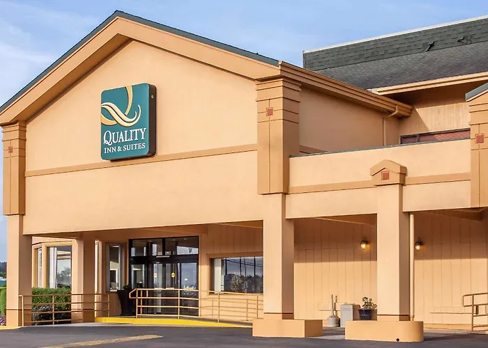 Quality Inn & Suites At Coos Bay North Bend