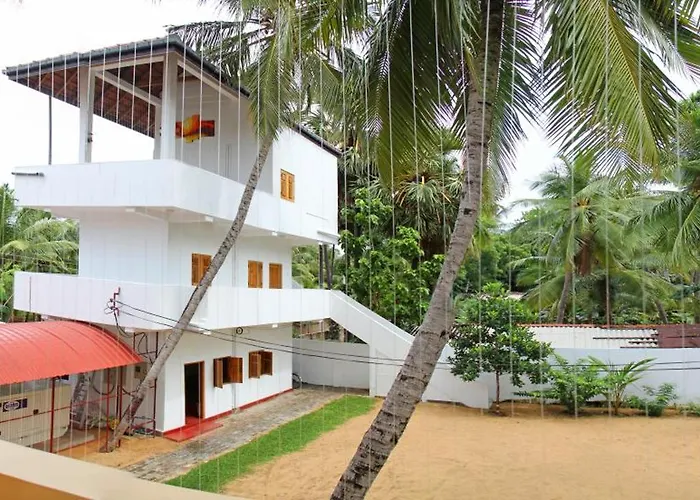 Bluewater Beach Resort Trincomalee