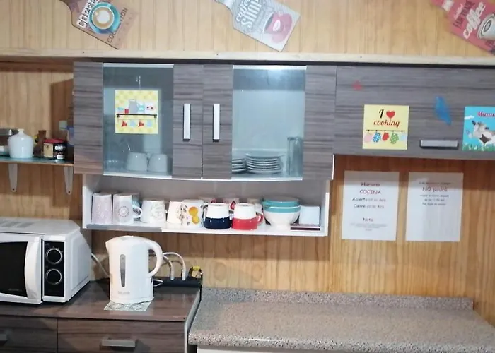Mi Hostal Tu Casa Hostal Familiar SOLO EMPRESAS, TURISTAS y VIAJEROS Espacio para BICICLETAS y MOTOS