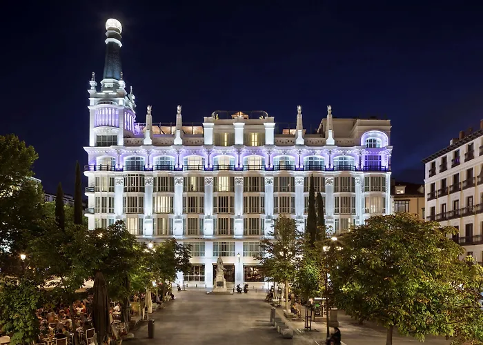 Hotel di lusso a Madrid vicino a Gate of the Sun