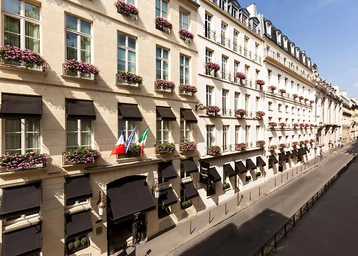 Hotel con campo da tennis a Parigi