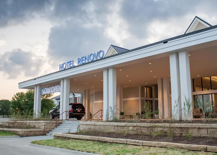 Hotel Renovo Des Moines Urbandale,Tapestry Collection Hilton