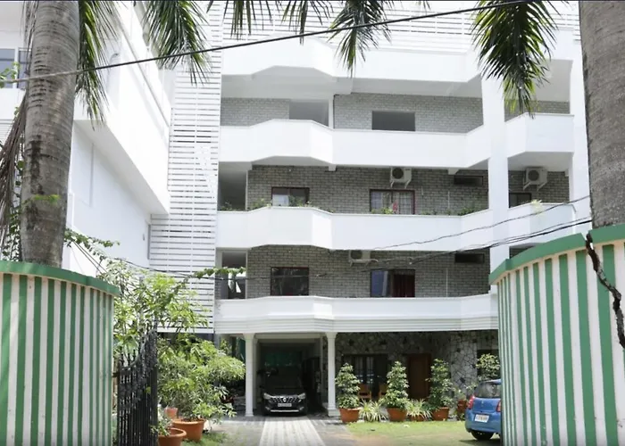 Heaven Gardens Hotel Kochi