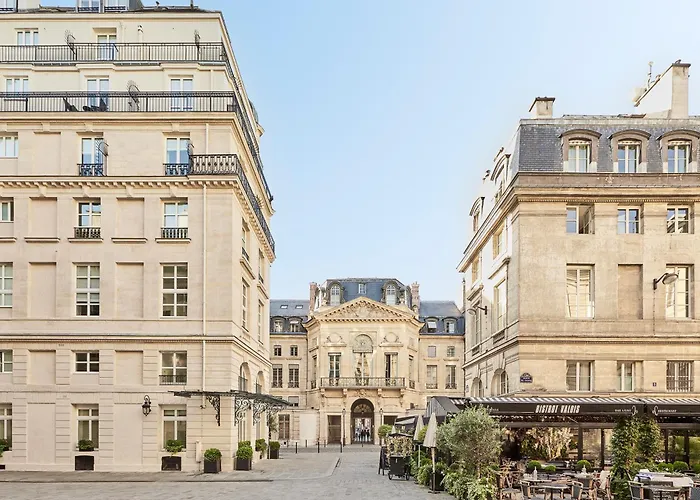 Hoteles de Lujo en París cerca de Río Sena