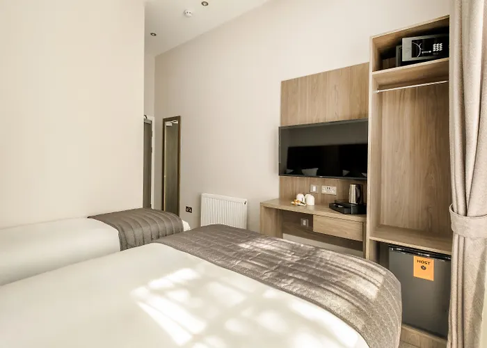 Reem Hotel London