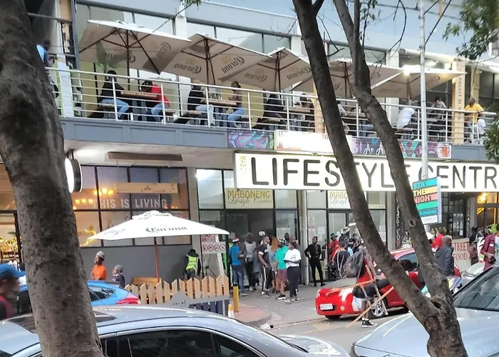 Main Street Life Aparthotel