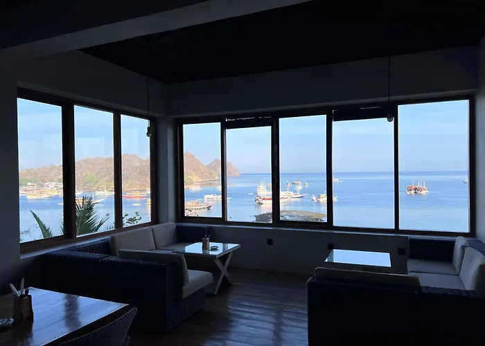 Hotel Blue Parrot à Labuan Bajo