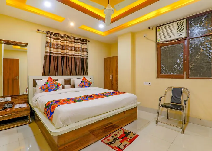 Fabhotel Shree Galaxy
