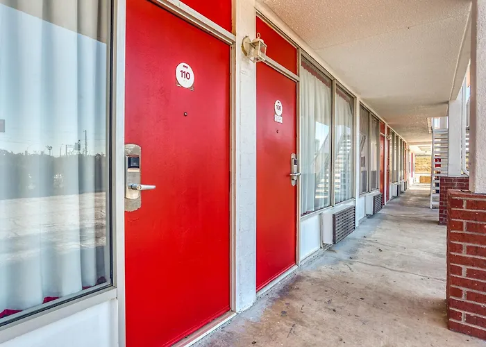 Oyo Hotel Waco University Area I-35