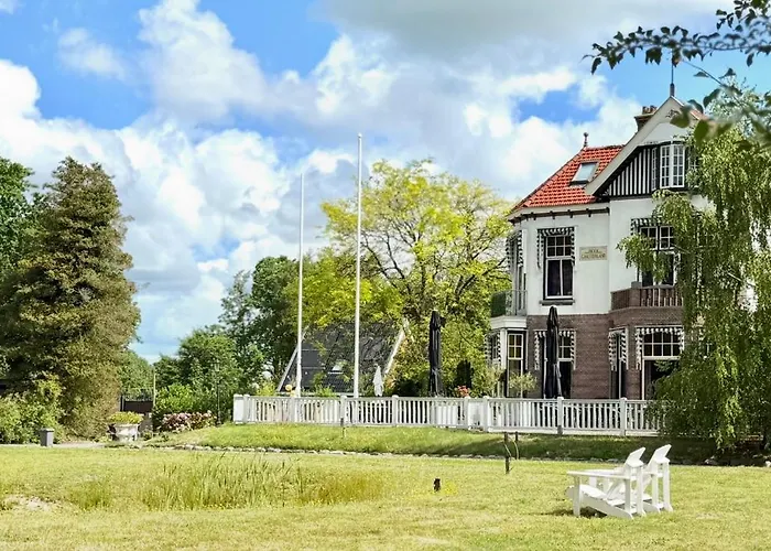 Devilla - Boutique Suites Rijs