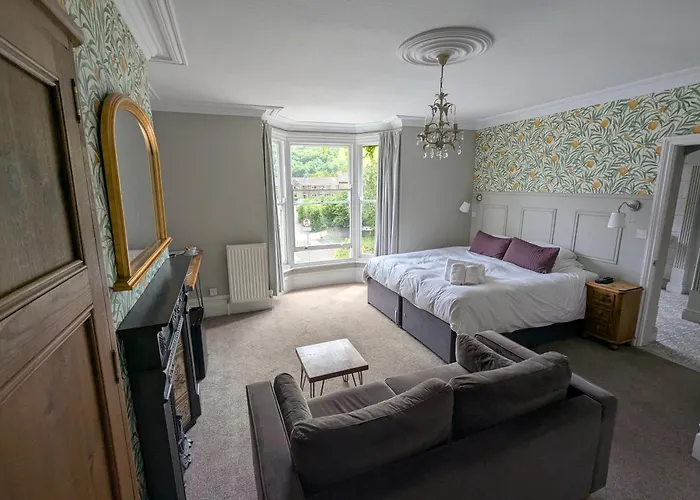 Four Seasons Guesthouse Castleton 