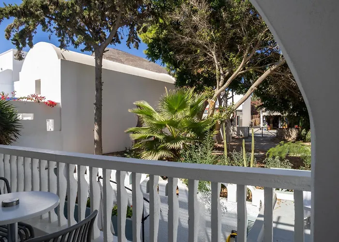 Lefkothea Hotel Kamári