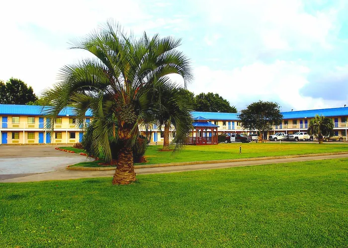 Motel 6-Winnie, Tx