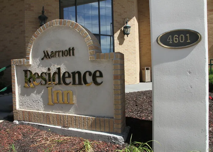 Residence Inn Kansas City Country Club Plaza