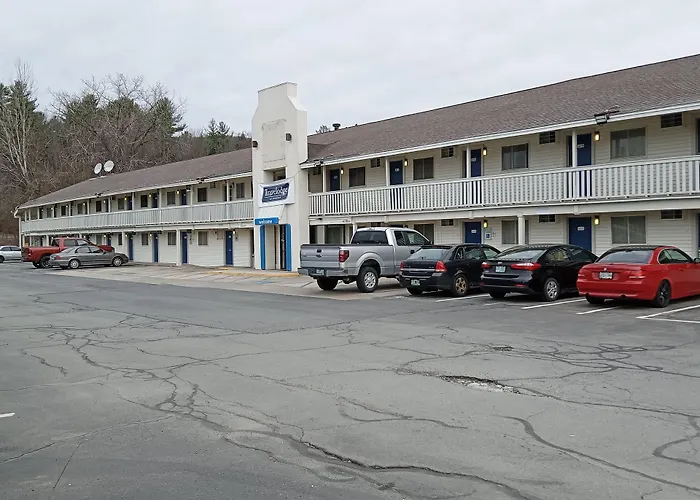 Travelodge By Wyndham Brattleboro Vt