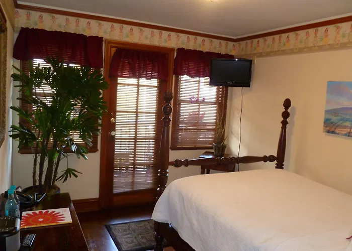 Hotel Lahaina (Adults Only)