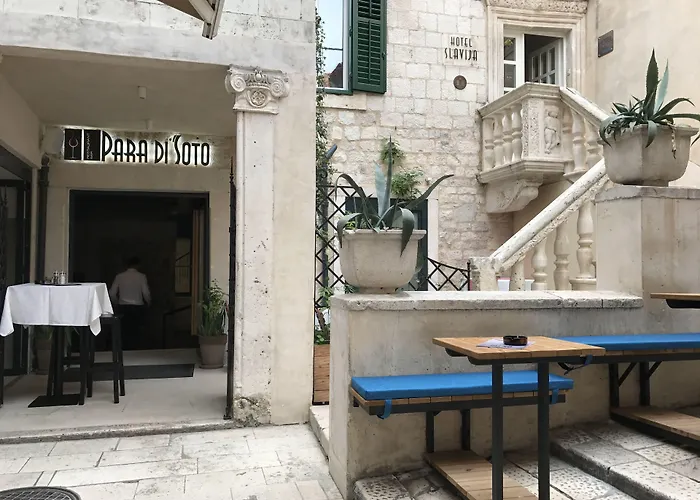 Slavija Culture Heritage Hotel