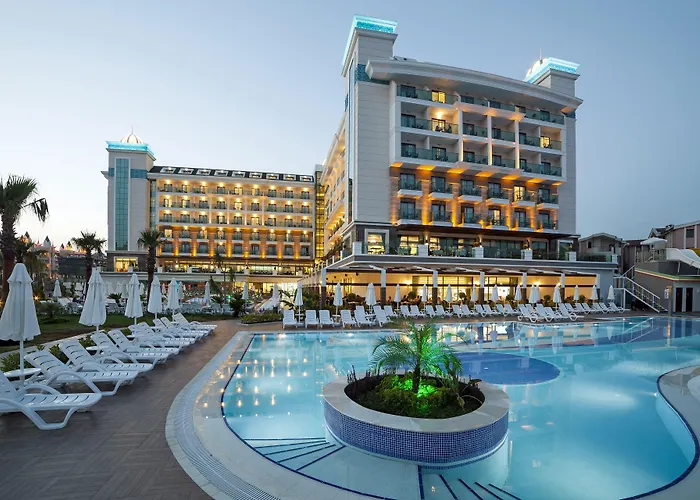 Luna Blanca Resort & Spa