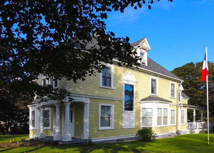 Le Griffon Bed & Breakfast Shediac