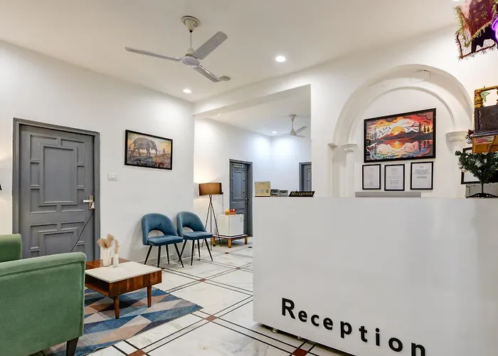 Gallivanto Inn - Rohini Delhi 
