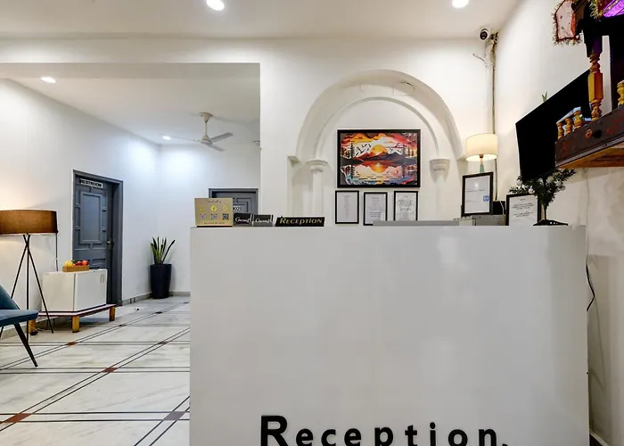 Gallivanto Inn - Rohini Delhi 