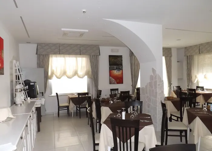 Hotel Oceania