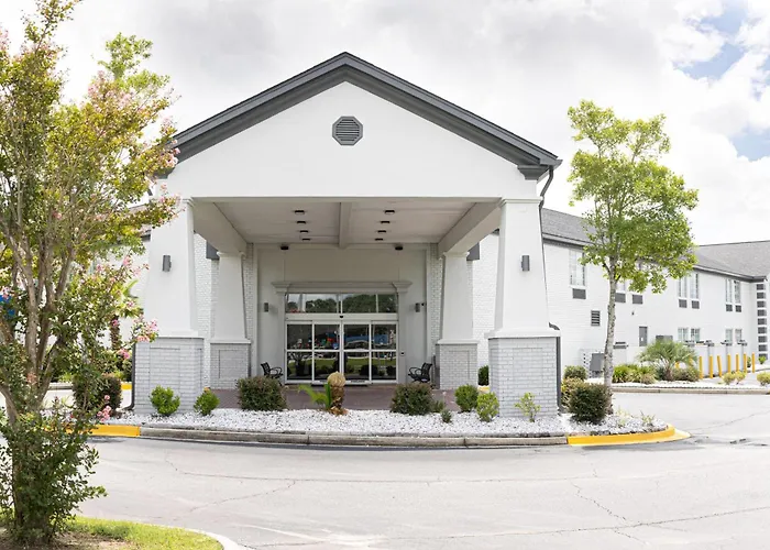 Wingate By Wyndham Savannah I-95 North Port Wentworth