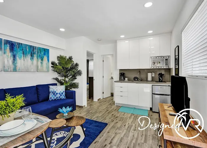 Cozy Studio Wbeach Boardwalk Steps Kitchen