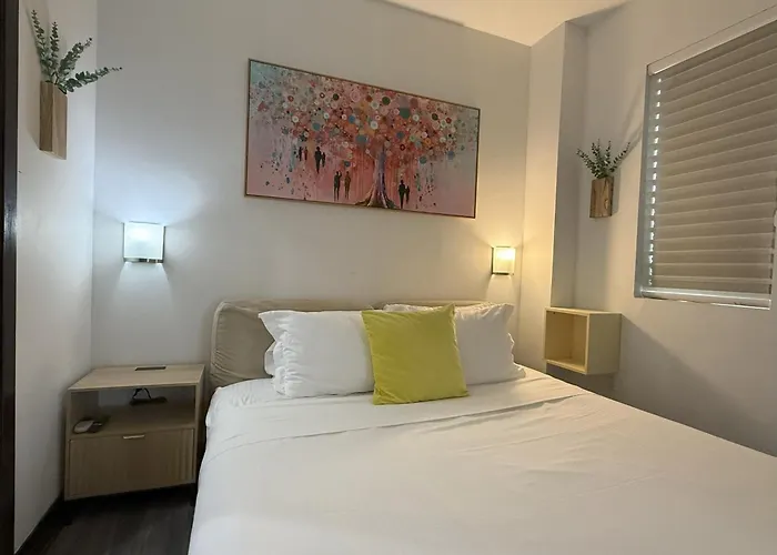 Strand Ocean Drive Suites