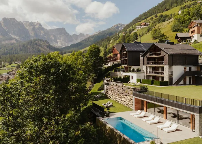 Les Dolomites Mountain Lodges Sankt Martin in Thurn