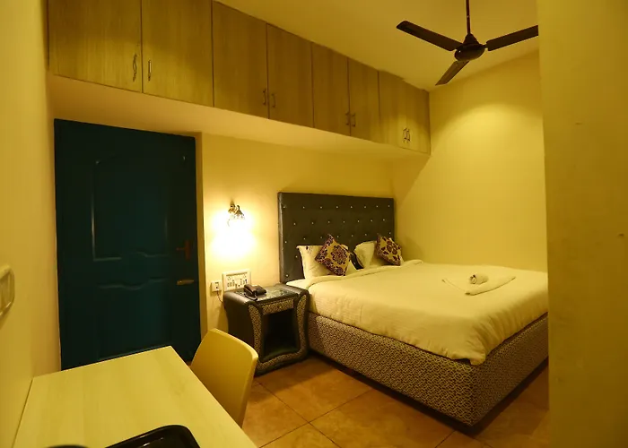 Zingle Stay Airport Hotel