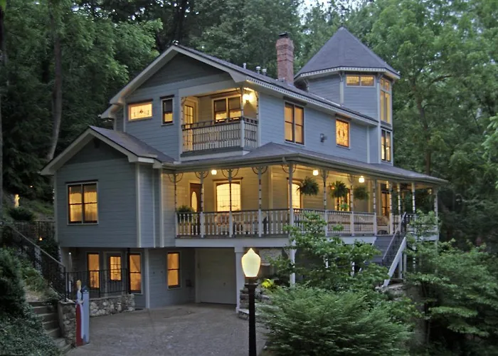 Arsenic And Old Lace Bed & Breakfast Inn Eureka Springs