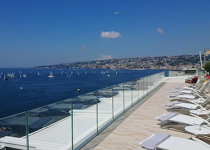 I 26 migliori hotel con spa a Napoli per una vacanza rilassante