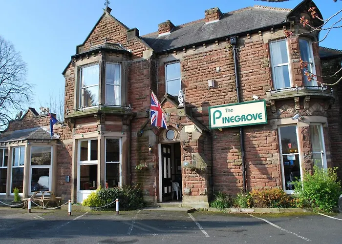 Pinegrove Hotel